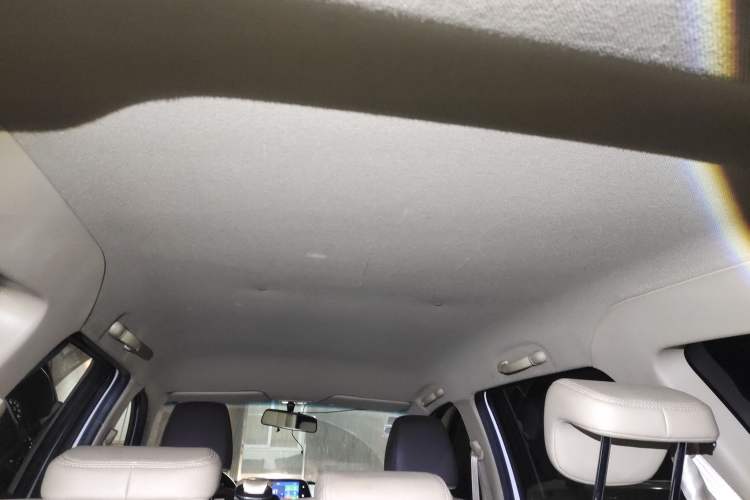 Used Baojun 310W 2017 1.5L Manual Fashion Model China V
