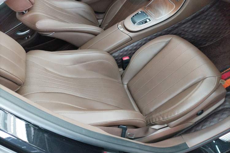 Used Mercedes-Benz E-Class 2021 Facelift E 300 L Stylish Edition
