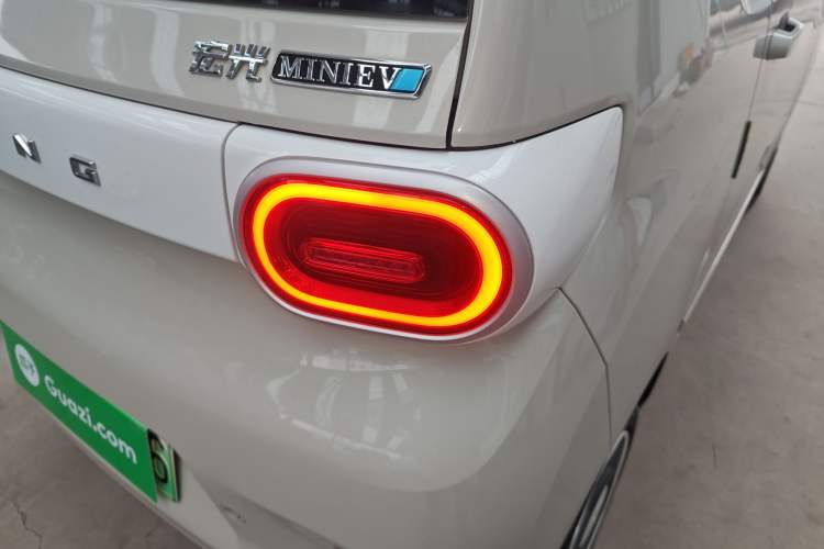 Used Wuling Hongguang MINIEV 2024 3rd Generation 215km Youth Edition
