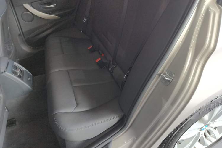 Used BMW 3 Series 2016 320i Fashion Model