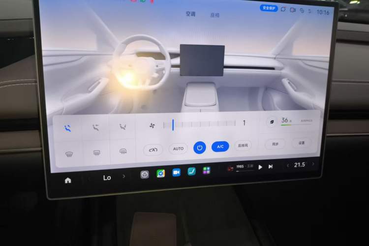 Used  SU7 2024 Rear-Drive Long-Range Intelligent Driving Version
