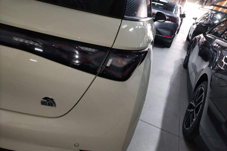 Used BYD Dolphin 2023 420 km Fashion Edition