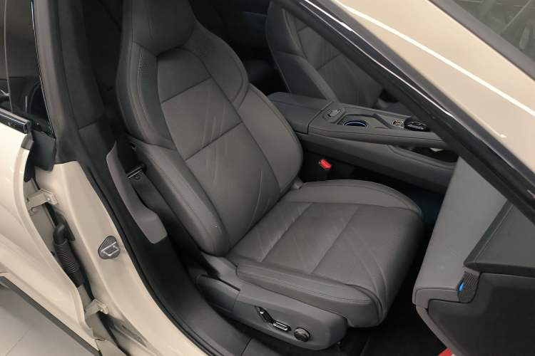 Used Zeekr 001 2025 YOU Edition 100 kWh All-Wheel Drive
