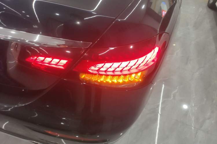 Used Mercedes-Benz E-Class 2023 Facelift E 260 L
