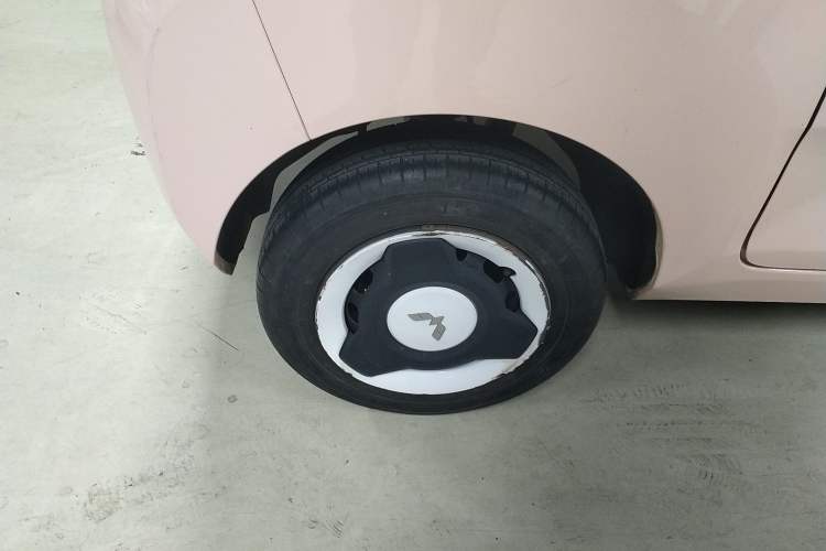 Used Wuling Hongguang MINIEV 2021 Macaron Fashion Edition Lithium-Ion Battery
