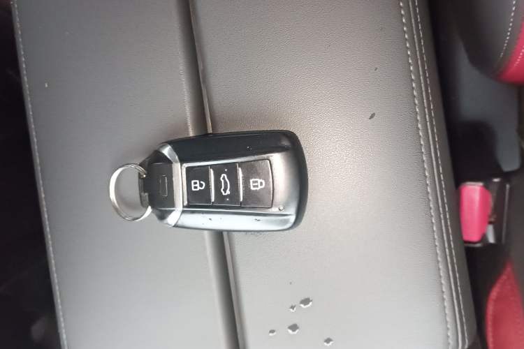 Used Dongfeng Aeolus Yixuan MAX 2021 1.5T Super-Powered Dad Edition
