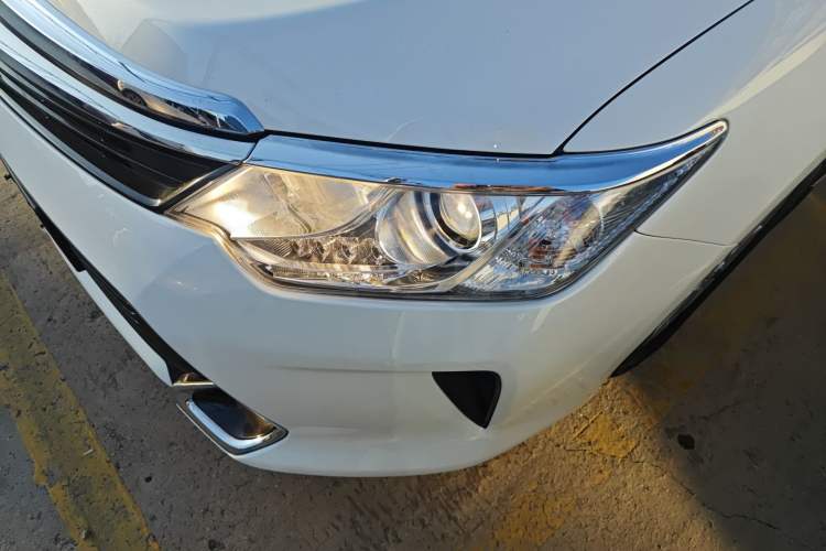 Used Toyota Camry 2016 2.0G 10th Anniversary Leading Edition
