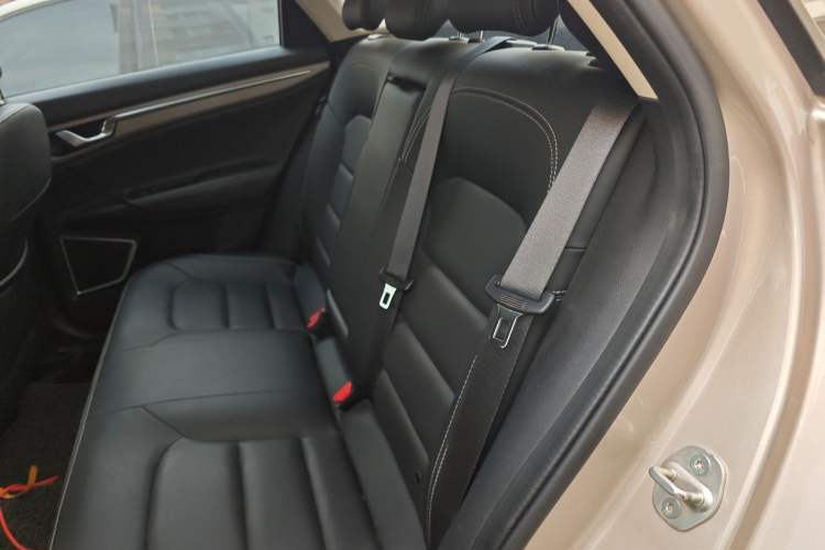 Used Geely Auto Emgrand GL 2019 1.4T Manual Elite Smart Edition
