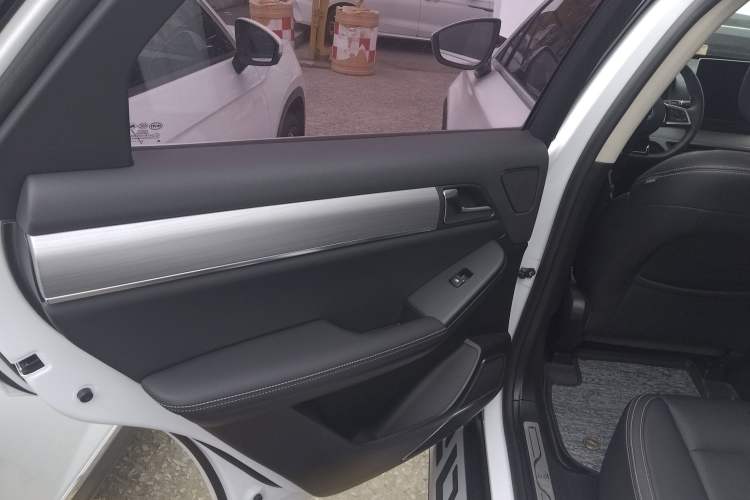 Used BYD Tang 2019 2.0T Automatic SmartConnect Luxury Edition 5 Seats China VI Standard