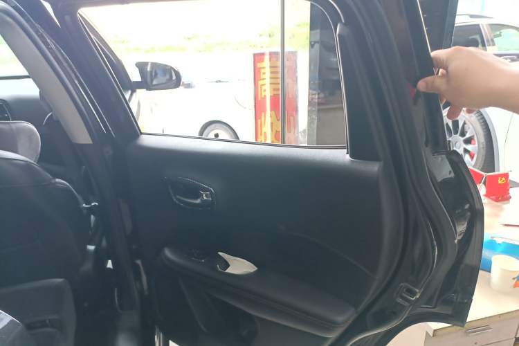 Used  Compass 2020 220T Automatic Elite Edition
