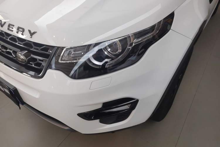 Used Land Rover Discovery Sport 2019 240 PS SE Version China V Standard
