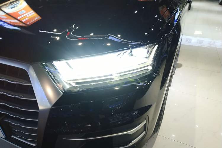 Used Audi Q7 2018 45 TFSI Technology Edition
