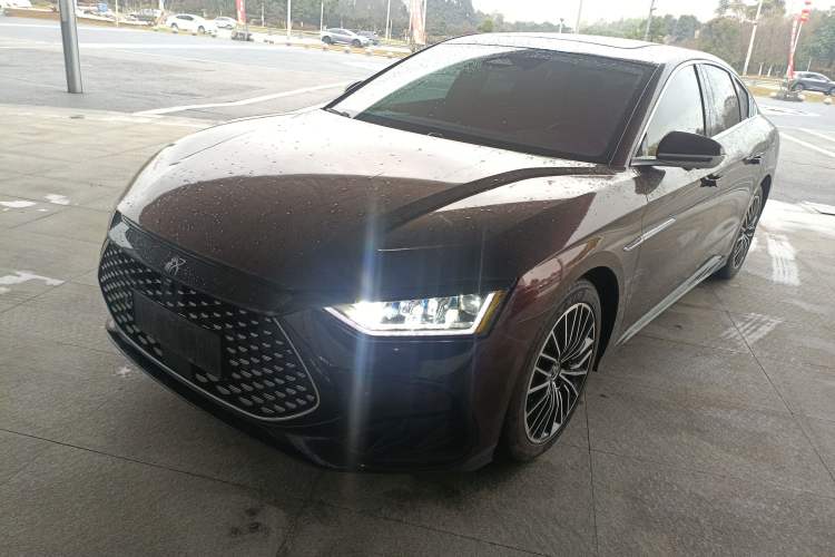 Used BYD Han 2022 DM-i 121KM Prestige Model