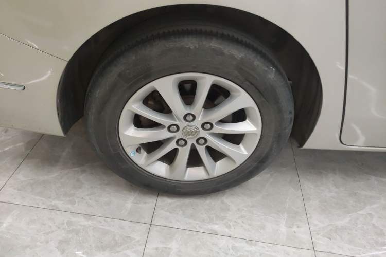 Used Buick GL8 2017 ES 28T Comfort Model China V Standard
