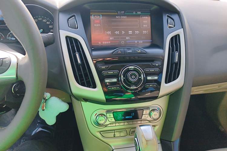 Used Ford Focus 2012 Sedan 1.6L Automatic Fashion Edition