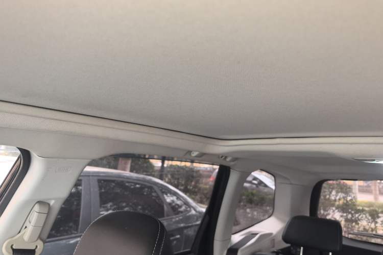 Used Subaru Forester 2018 2.0i Luxury Navigation Edition
