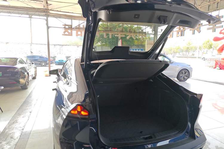 Used  SL03 2022 515 Pure Electric Version
