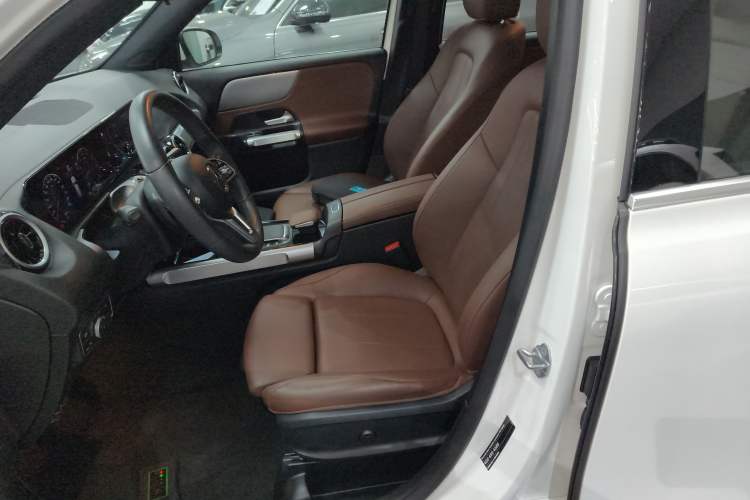 Used Mercedes-Benz GLB 2023 GLB 200 Fashion Model
