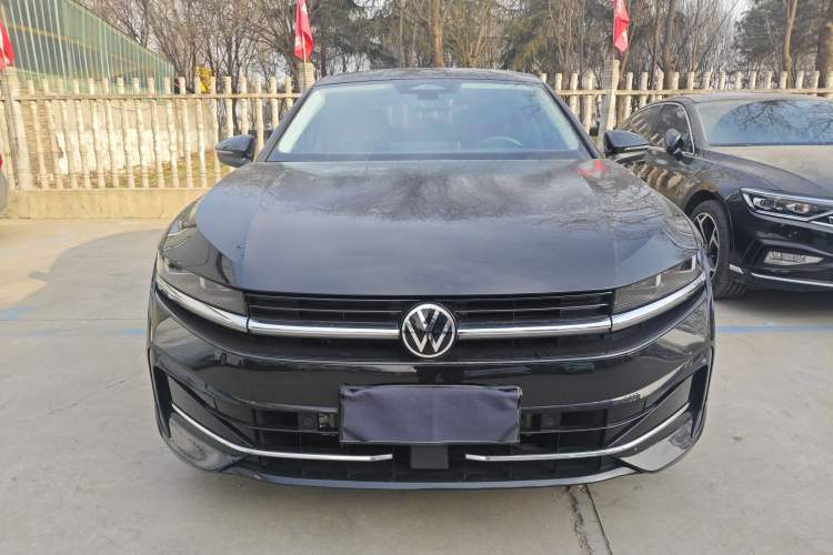 Used Volkswagen Magotan 2024 380TSI DSG Prestige Edition DaMai Package
