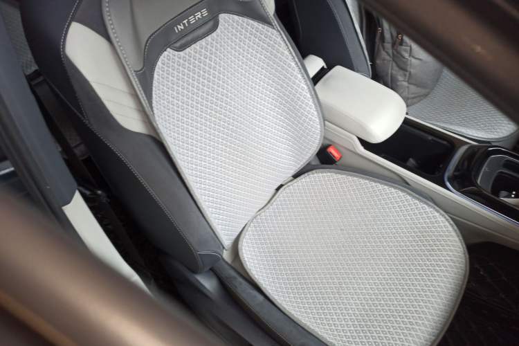 Used Volkswagen ID.4 CROZZ 2021 Long-Range Lite PRO Two-Wheel Drive Version
