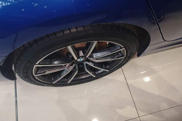 Used BMW 3 Series 2021 Second Facelift 325Li M Sport Package
