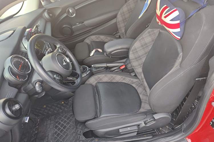 Used  MINI 2016 1.5T COOPER
