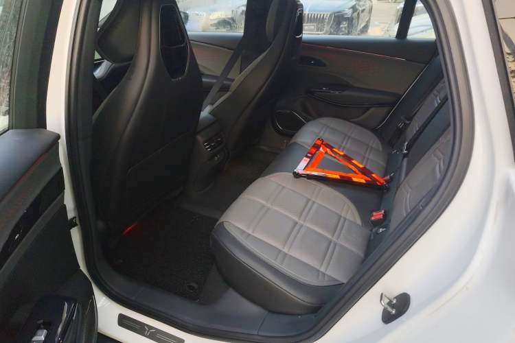 Used Hongqi EH7 2024 690 Pro
