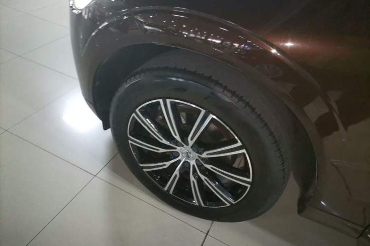 Used Volvo XC60 2020 T5 4x4 Smart Luxury Edition