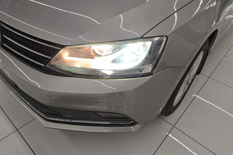 Used Volkswagen Sagitar 2015 1.6L Automatic Comfort Model