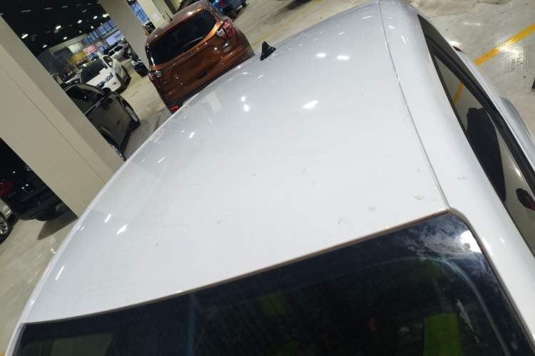 Used Roewe Clever 2021 302 km New Four-Seater Super-Efficient Version