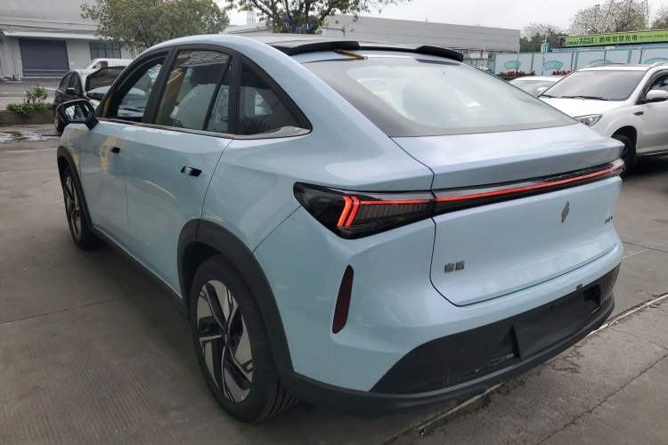 Used Livan Livan 7 2023 605km Hunter Light