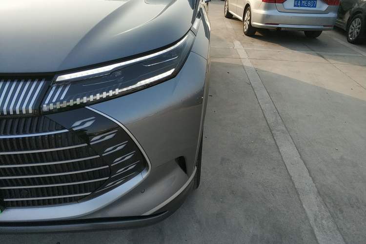 Used BYD Frigate 07 2024 HONOR Edition DM-i 100KM Luxury Model
