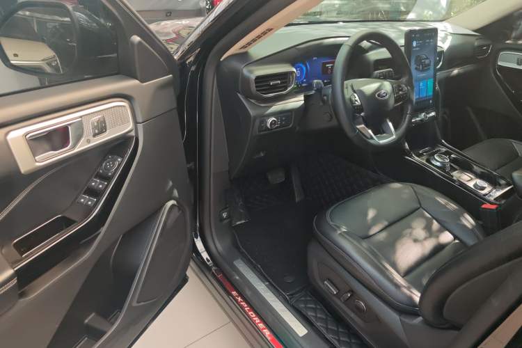 Used Ford Explorer 2020 EcoBoost 285 4x4 Titanium Edition 6 Seats
