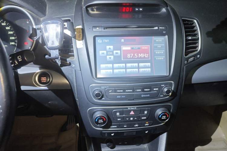 Used Kia Sorento 2013 2.4L 7-Seater Gasoline Luxury Version China IV Standard
