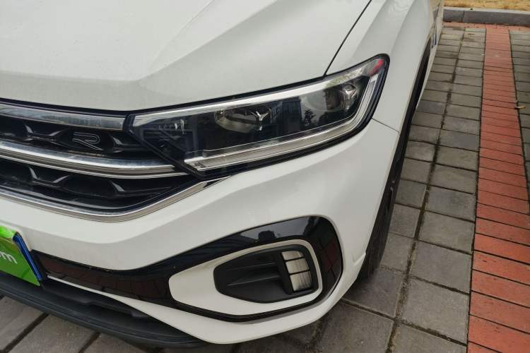 Used Volkswagen T-ROC 2025 300TSI DSG Two-Wheel Drive Chen Guang Edition
