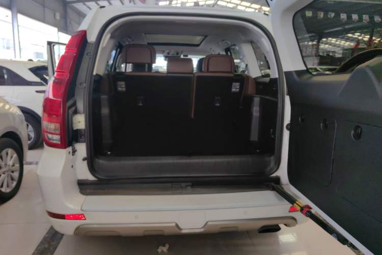 Used Haval H9 2017 2.0T Gasoline 4x4 Premium 5-Seater
