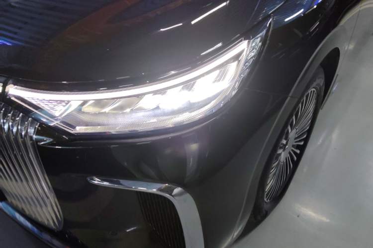 Used VOYAH Dream 2025 PHEV Four-Wheel-Drive Flagship Kunpeng Edition