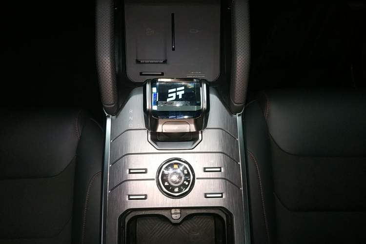 Used JETOUR Traveler 2023 2.0T Four-Wheel Drive Conqueror