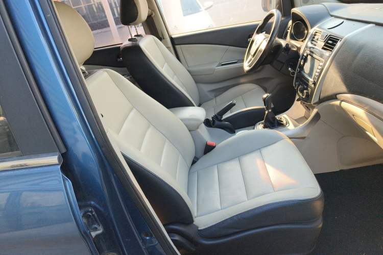 Used FORTHING S500 2016 1.5L Manual Luxury Model
