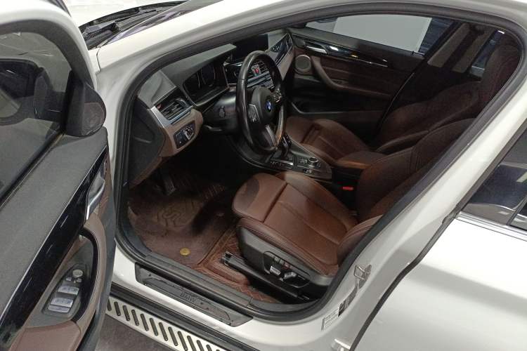 Used BMW X1 2022 sDrive25Li Leading Model
