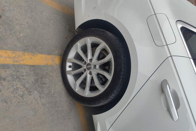 Used Audi A4L 2019 40 TFSI Fashion Edition China VI Emission Standard