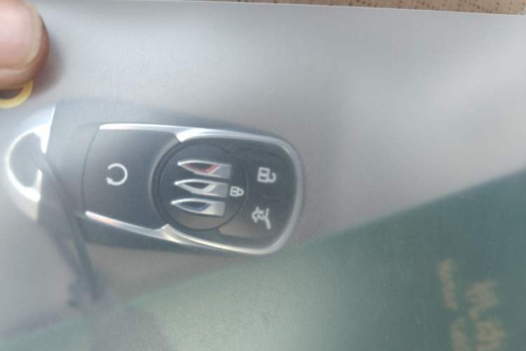 Used Buick Encore PLUS 2023 Smart Fun Edition
