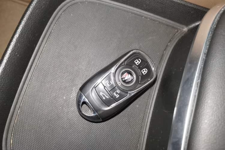 Used Buick GL8 2020 ES Land Cruiser 653T Luxury Model
