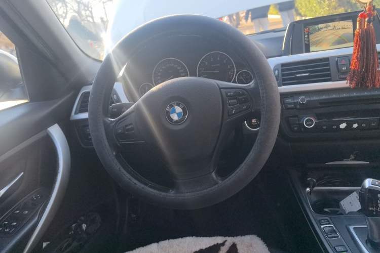 TDK.VehicleDetails.img