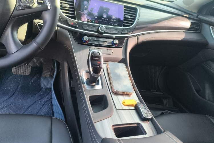 Used Buick LaCrosse 2019 28T Luxury Model
