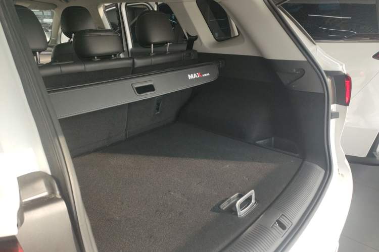 Used Roewe RX5 MAX 2019 300TGI Automatic 4G Connect Luxury Edition
