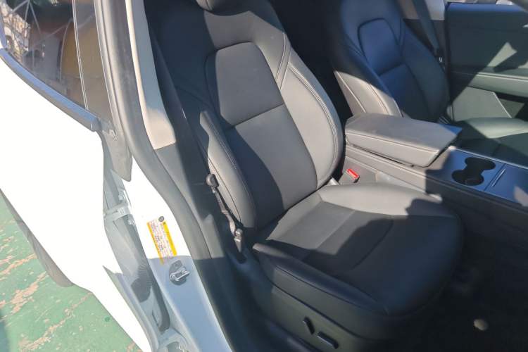 Used Tesla Model Y 2023 Rear-Wheel-Drive Version