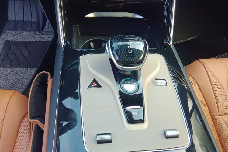 Used BYD Tang New Energy 2023 DM-i Champion Edition 112KM Prestige Model