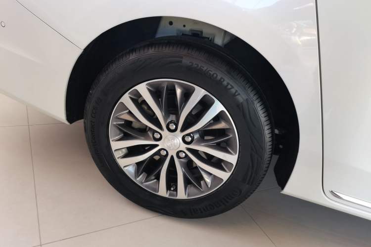 Used Buick GL8 2023 ES Lu Zun Deluxe Model
