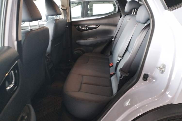 Used Nissan Qashqai 2025 Honor 2.0L CVT XV+ Leading Edition
